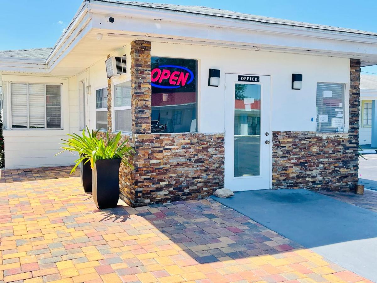 Siesta Inn Sarasota - Indian Beach Екстер'єр фото