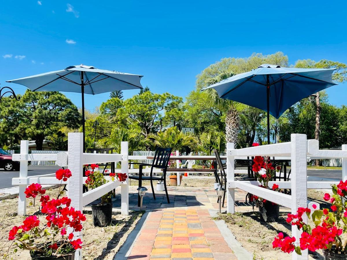 Siesta Inn Sarasota - Indian Beach Екстер'єр фото
