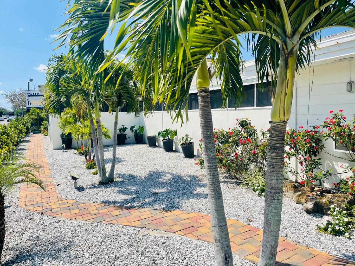 Siesta Inn Sarasota - Indian Beach Екстер'єр фото