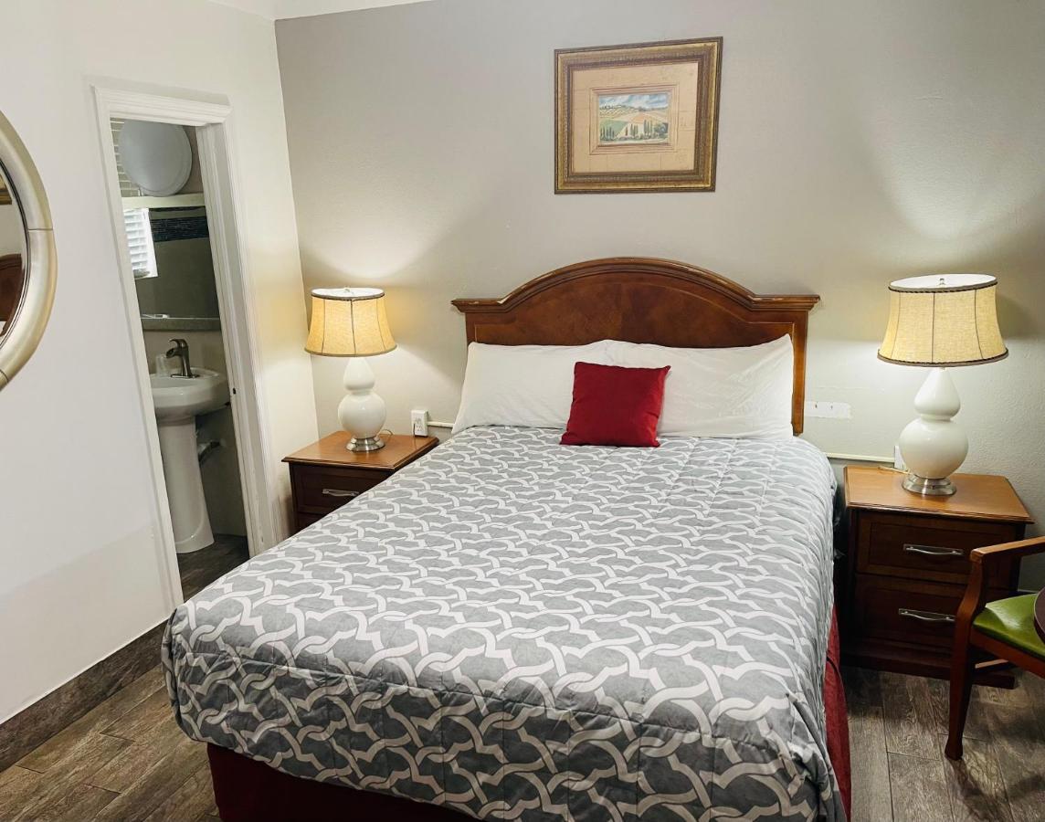 Siesta Inn Sarasota - Indian Beach Номер фото