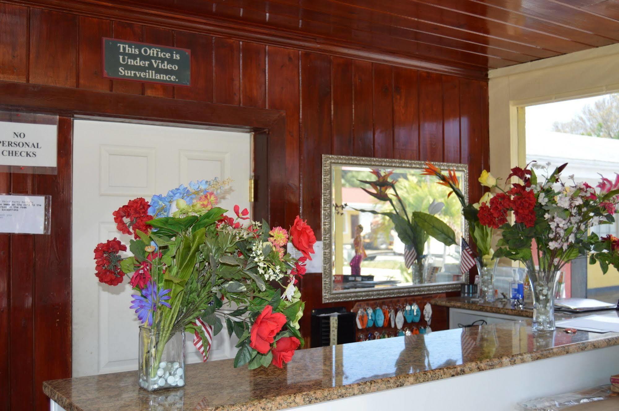 Siesta Inn Sarasota - Indian Beach Екстер'єр фото